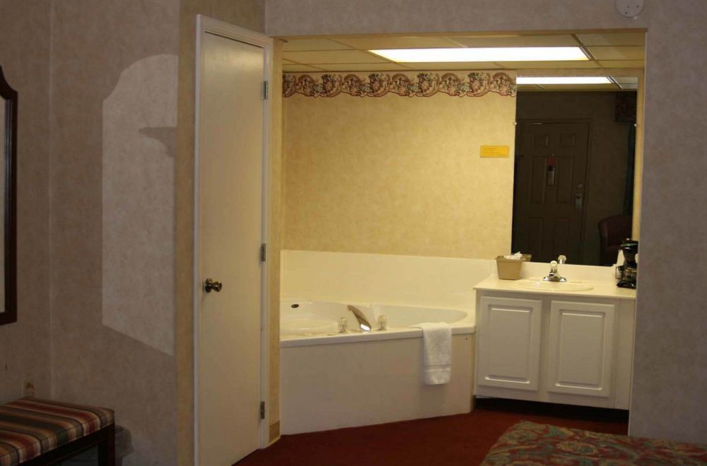 Swiss Village Inn Eureka Springs Kamer foto