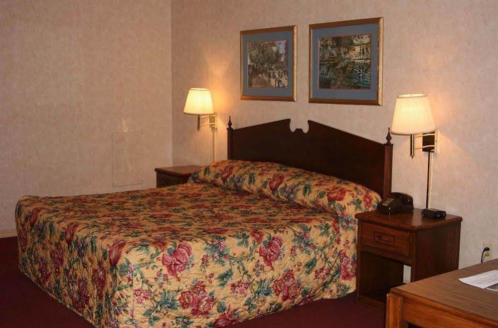 Swiss Village Inn Eureka Springs Buitenkant foto